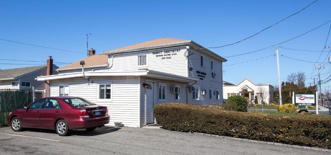 Convenient parking available to all patients